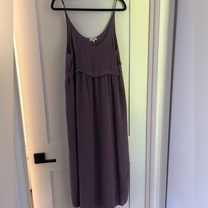 Aritzia Midi Bisous Dress in mauve